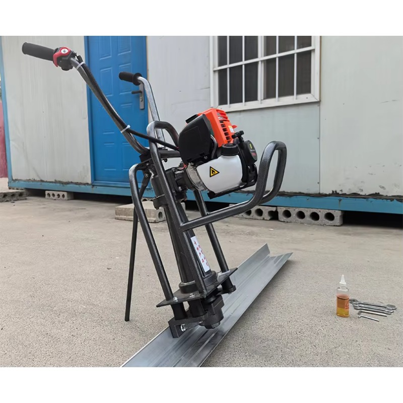 Concrete Screed Vibrator - Alat Perata Beton Genggam Bertenaga Efisiensi
