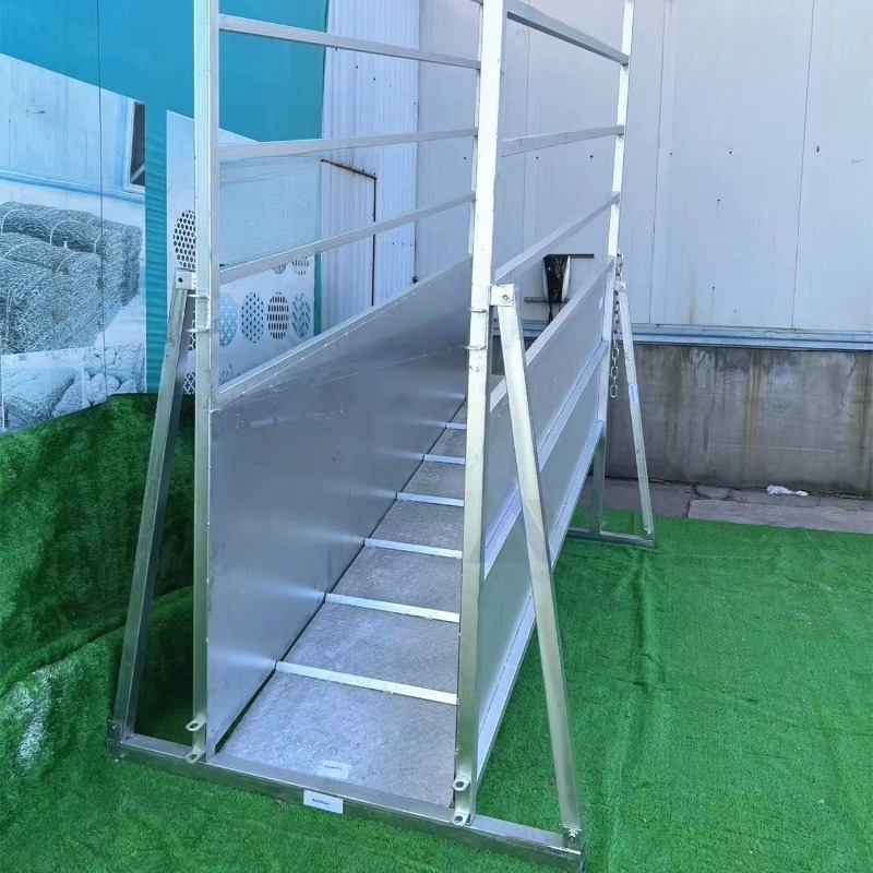 Ramp Pemuatan Sapi Tugas Berat - Heavy Equipment Yard ulasan dan harga